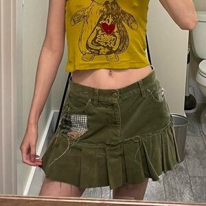 Vintage early 2000s green corduroy pleated mini skirt by Talbots